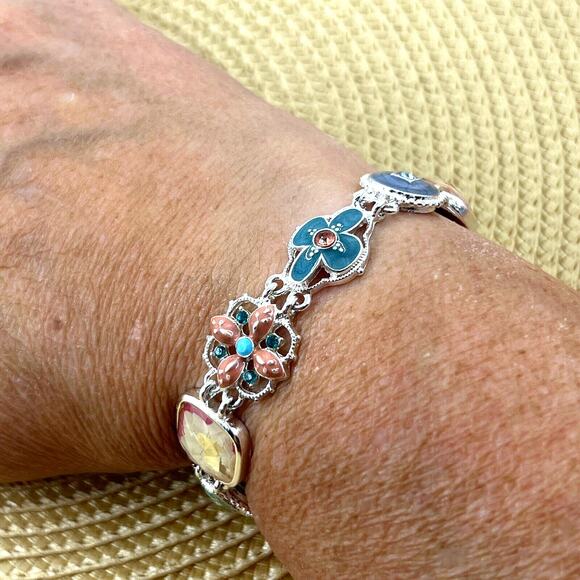 Napier Flower Designs Bracelet Silver Tone Toggle Feminine Cottagecore - Picture 1 of 10